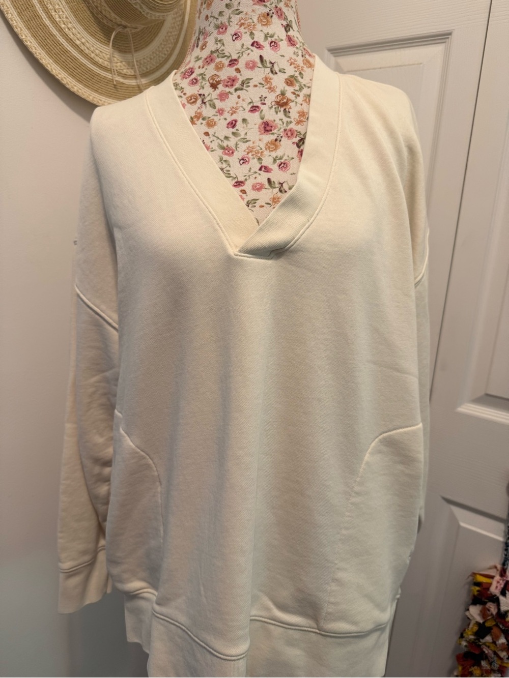 Champion Game Day Cream V-Neck Pullover Sweatshirt
